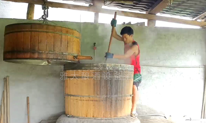 传统设备效率低 出酒低